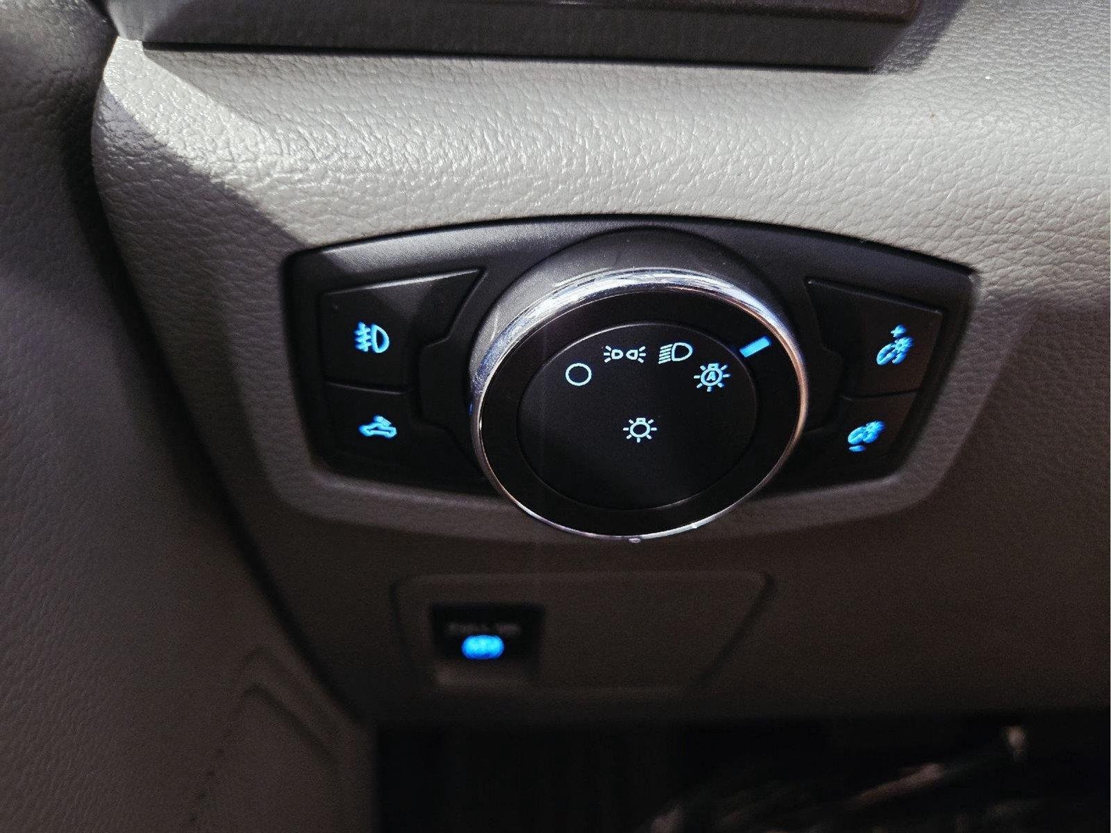 Used 2019 Agate Black Ford XLT image 31