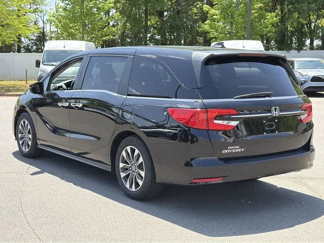 Used 2024  Honda EX-L image 11