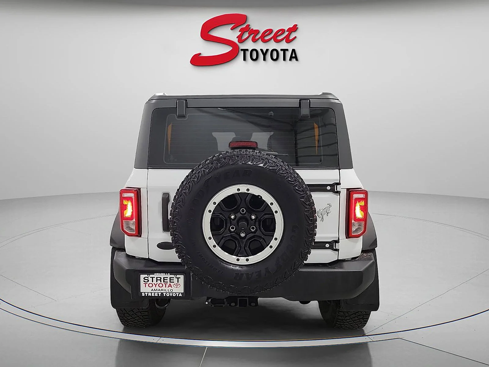 Used 2022 White Ford  image 3