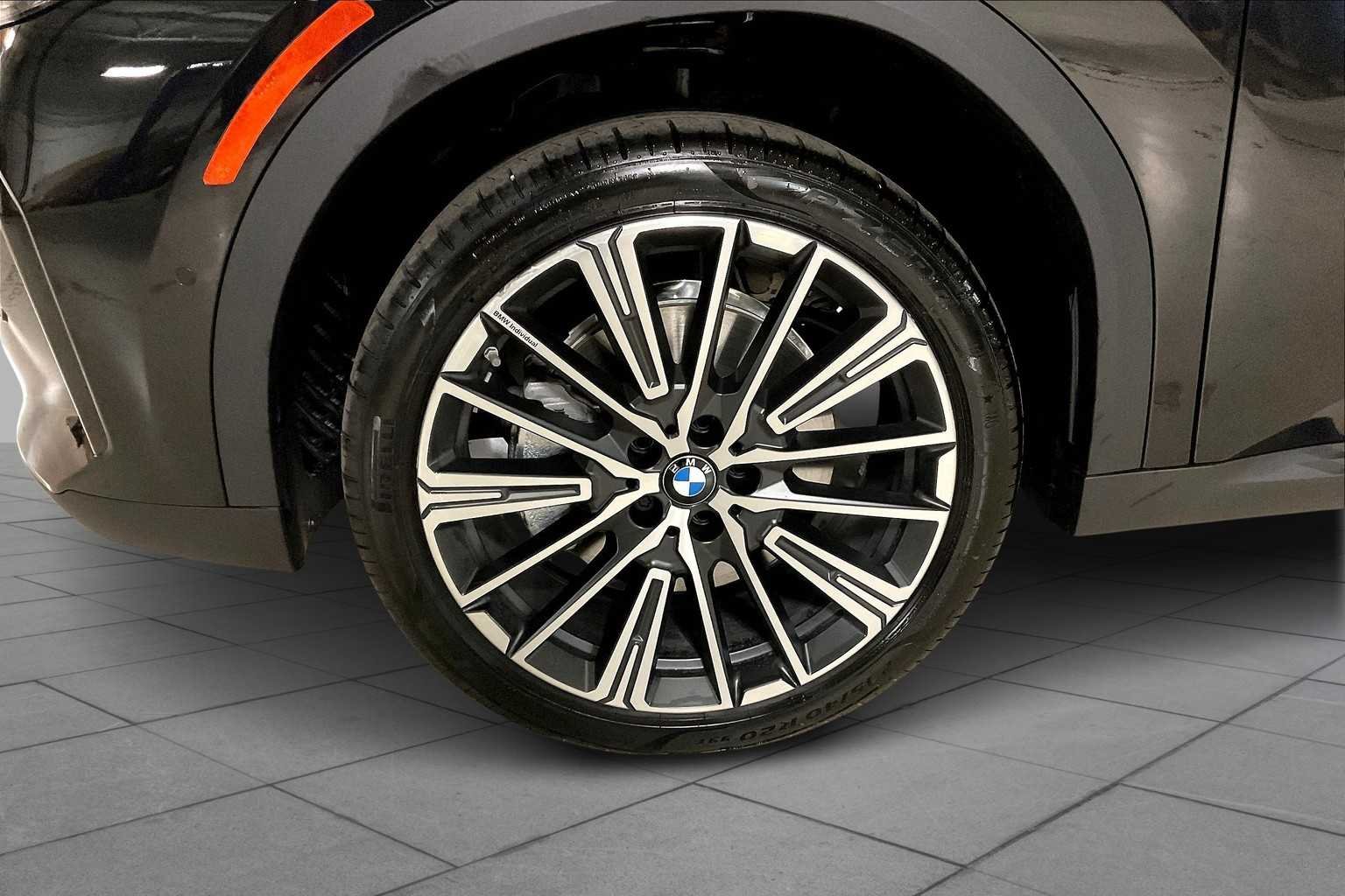 Used 2026 Black Sapphire Metallic BMW xDrive28i image 11