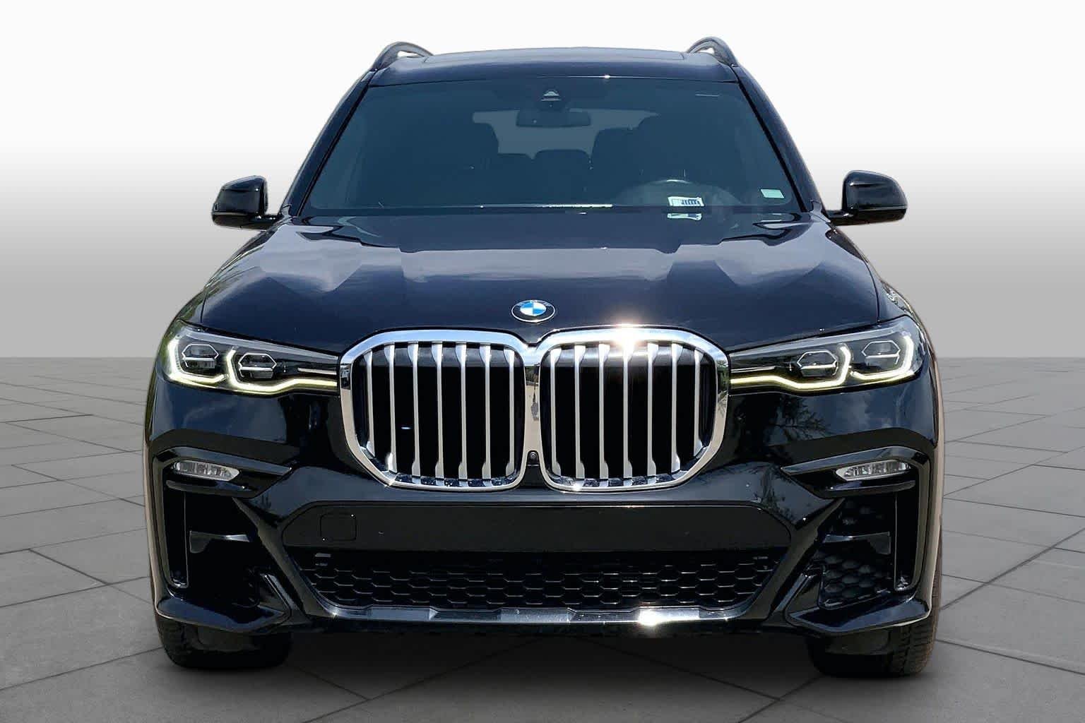 Used 2020 Black Sapphire Metallic BMW xDrive40i image 3