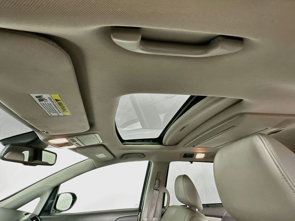 Used 2014 Obsidian Blue Pearl Honda Touring image 23
