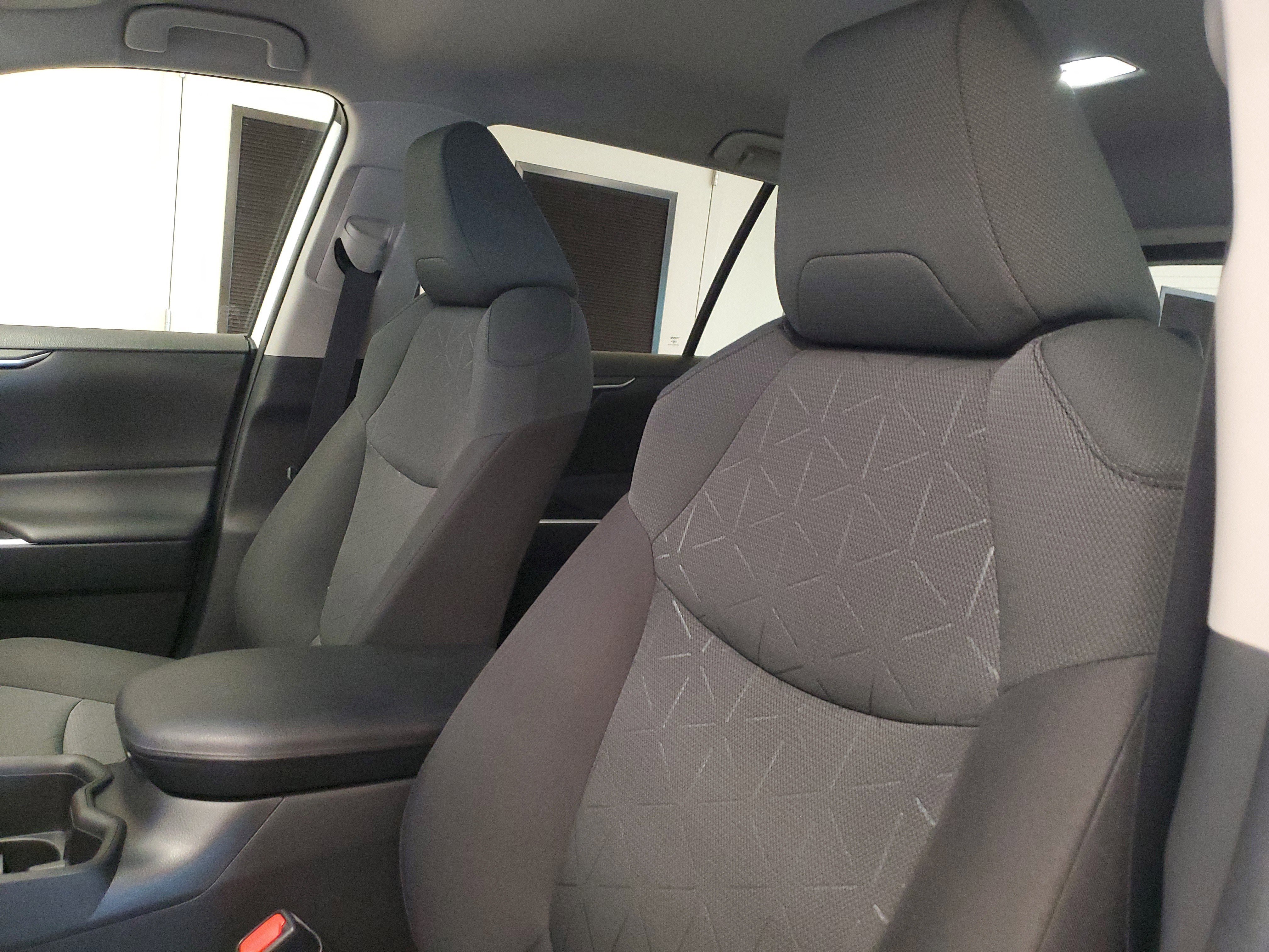 Used 2023 Ice Toyota XLE image 17