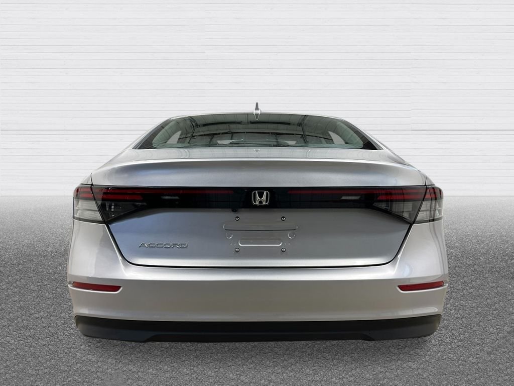 New 2026 Solar Silver Metallic Honda LX image 4