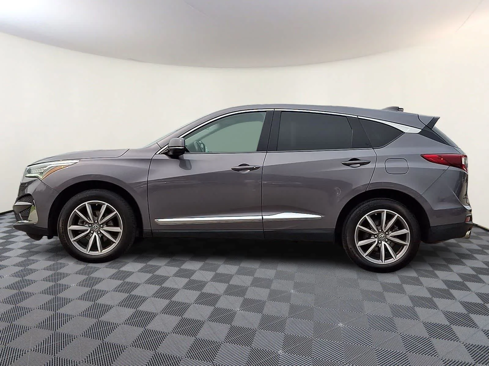 Used 2020 Modern Steel Metallic Acura w/Technology Pkg image 8