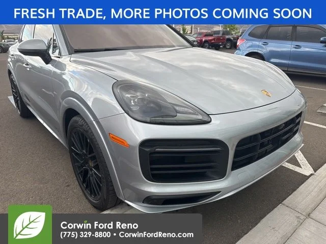 2021 Porsche Cayenne GTS's photo