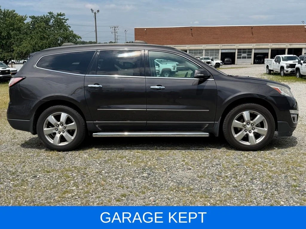 Used 2017 Gray Chevrolet Premier image 3