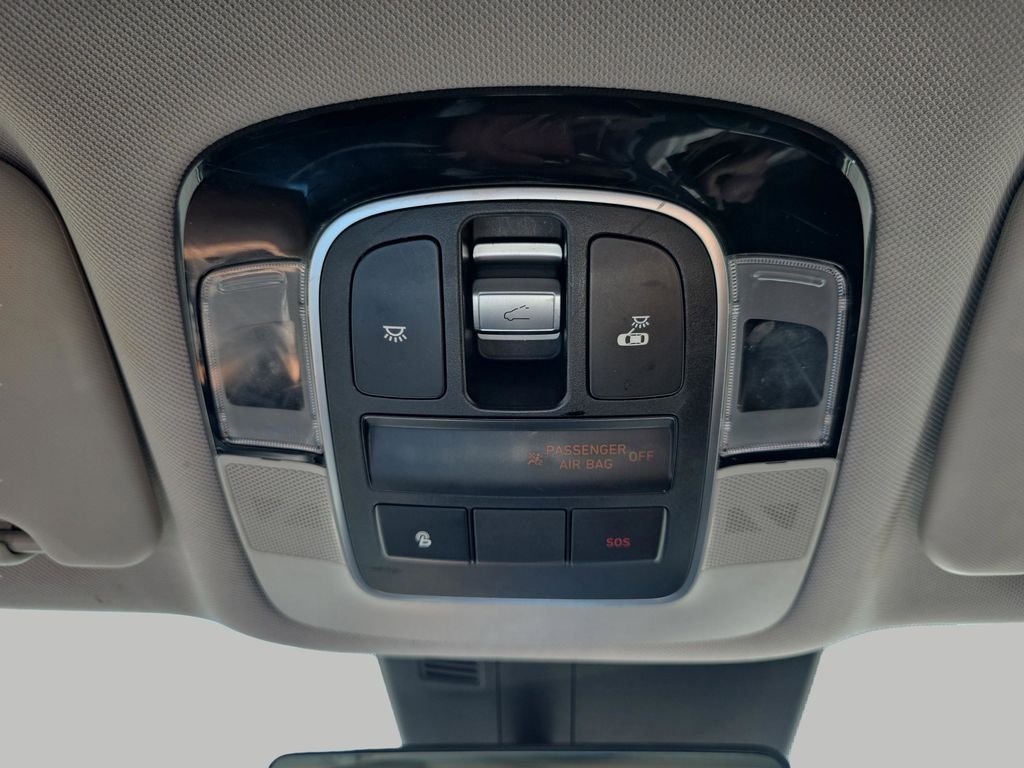 Used 2022 Quartz White Hyundai SEL image 26