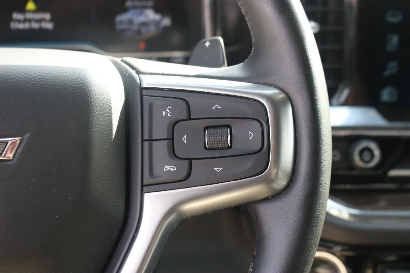 Used 2024 Summit White Chevrolet RST image 21