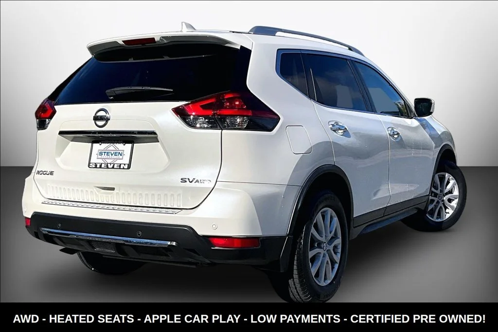 Used 2019 White Nissan SV image 6