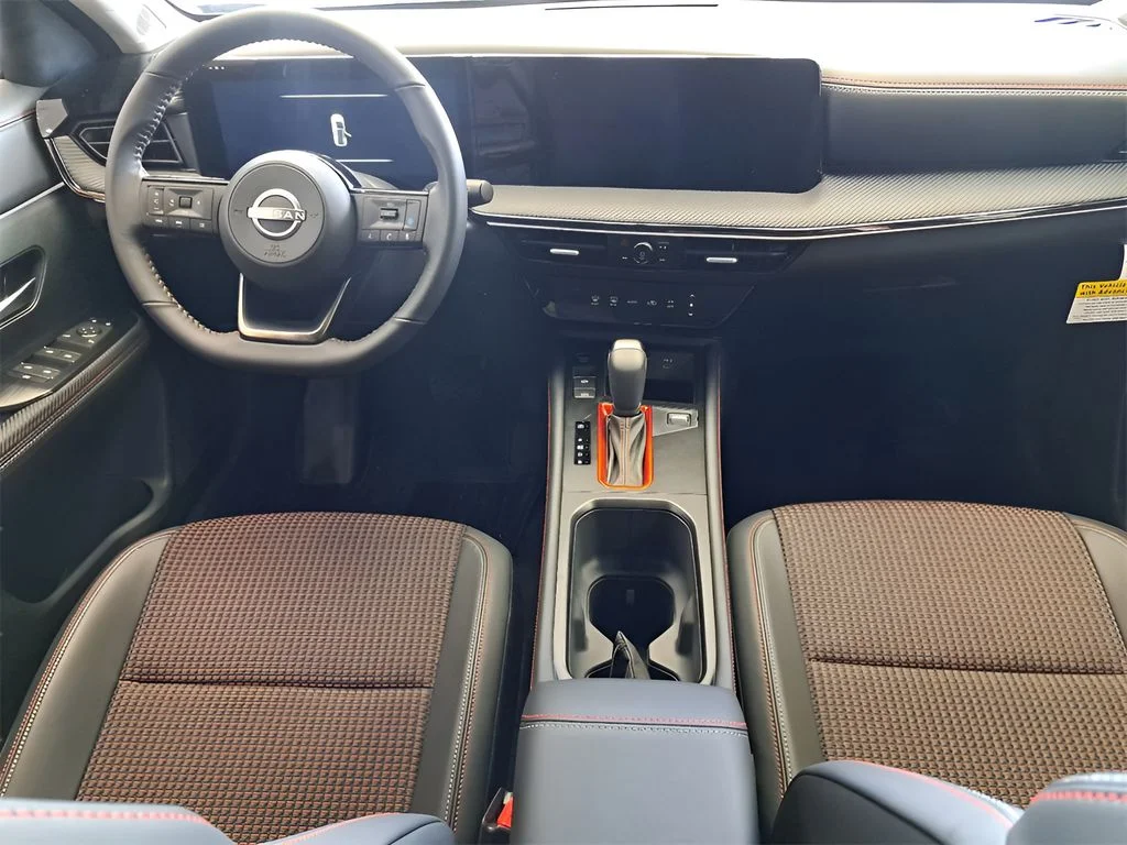 Used 2025 White Nissan SR image 21