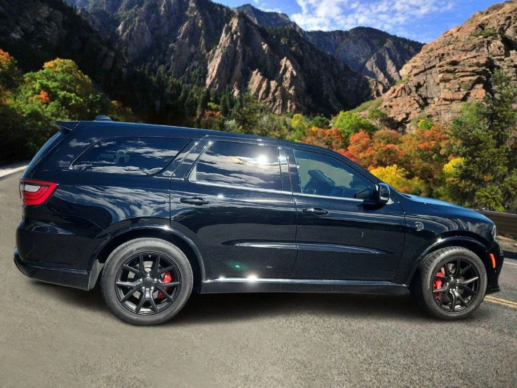 Used 2023 DB Black Dodge SRT Hellcat Premium image 2