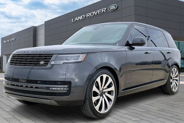 2025 Land Rover Range Rover SE