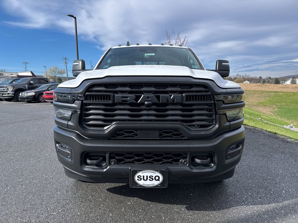 New 2026 Bright White Clear-Coat Exterior Paint RAM Tradesman image 2