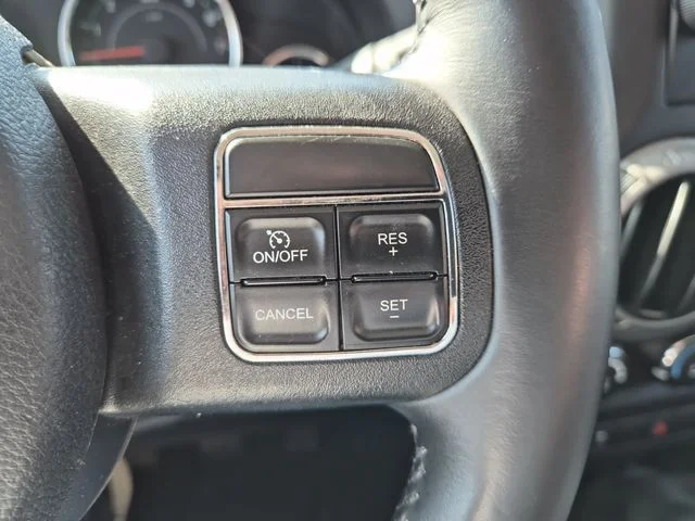 Used 2014 Gray Jeep Sport image 19