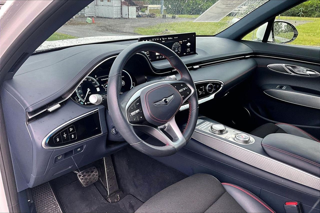 Used 2023 Uyuni White Genesis 2.5T AWD image 5