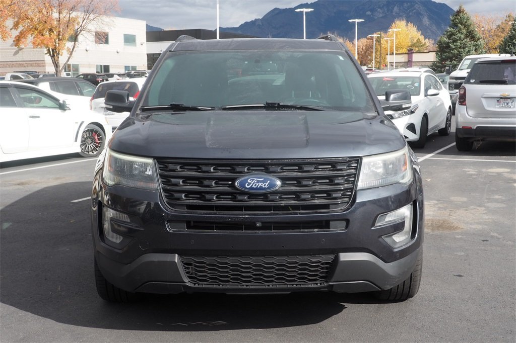 2017 Ford Explorer Sport photo 2