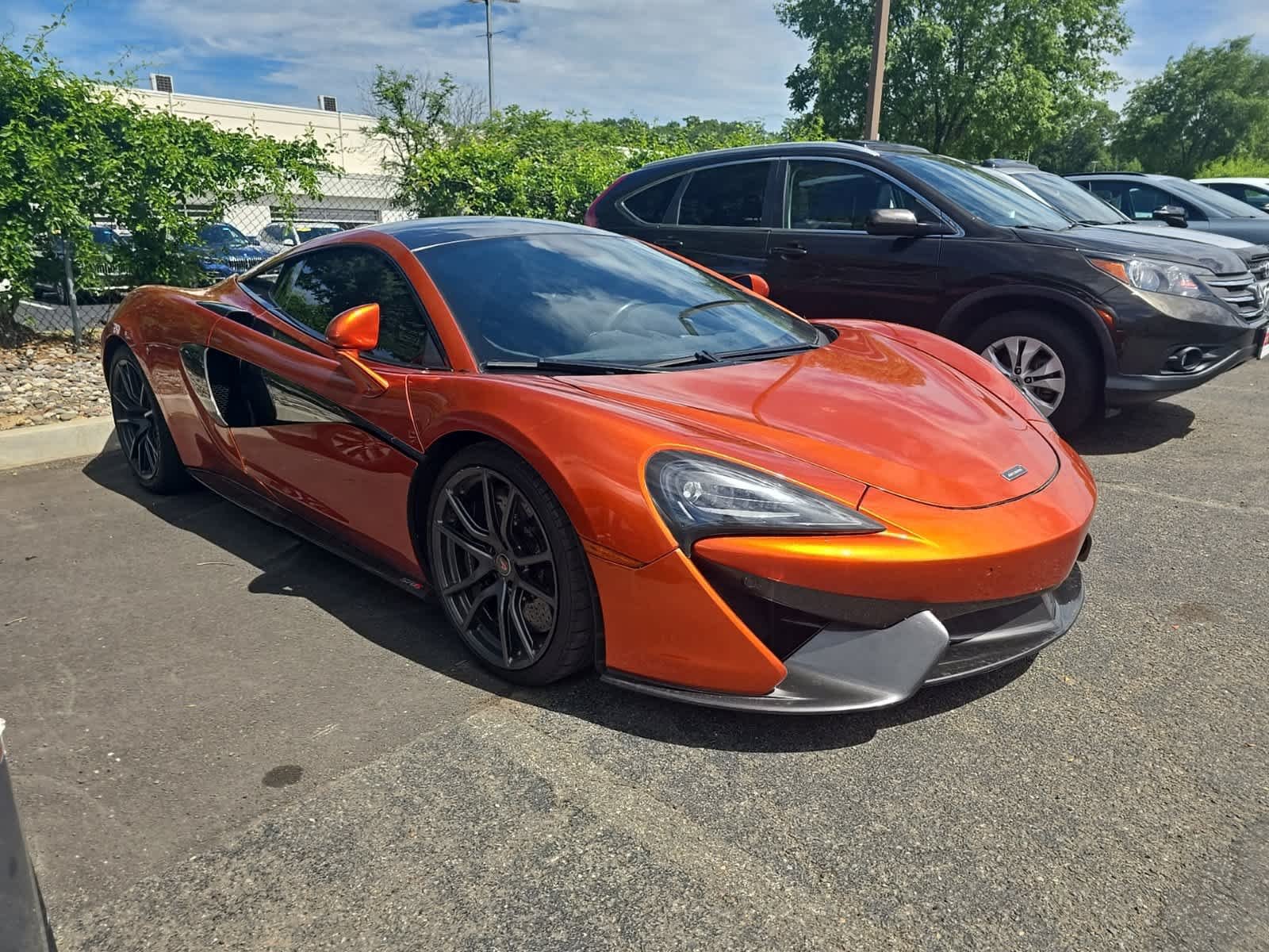 Used 2018  McLaren  image 3