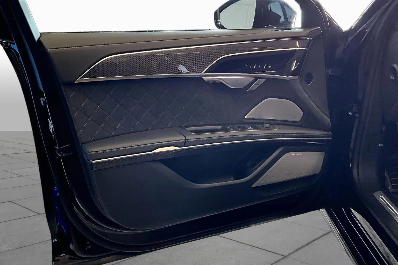 New 2027 Mythos Black me Audi  image 10