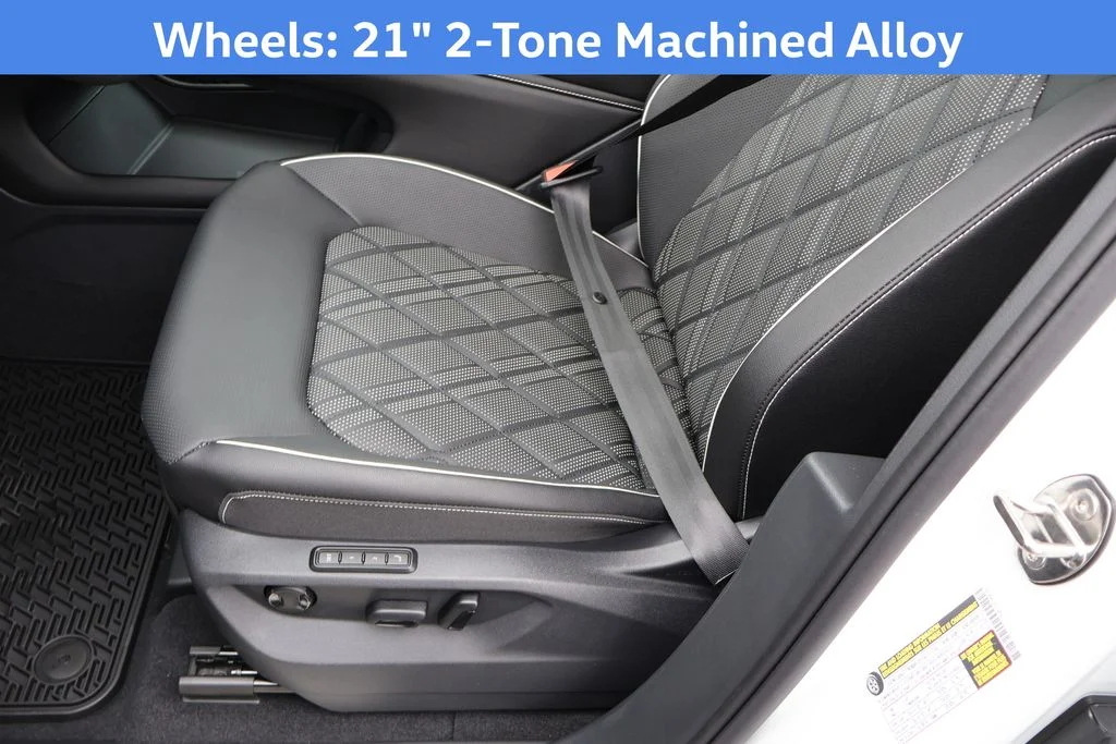 2026 Volkswagen Atlas SEL Premium R-Line - Photo 9