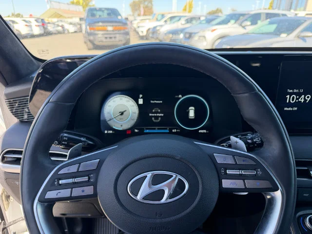 Used 2024 White Hyundai Calligraphy Night Edition image 14
