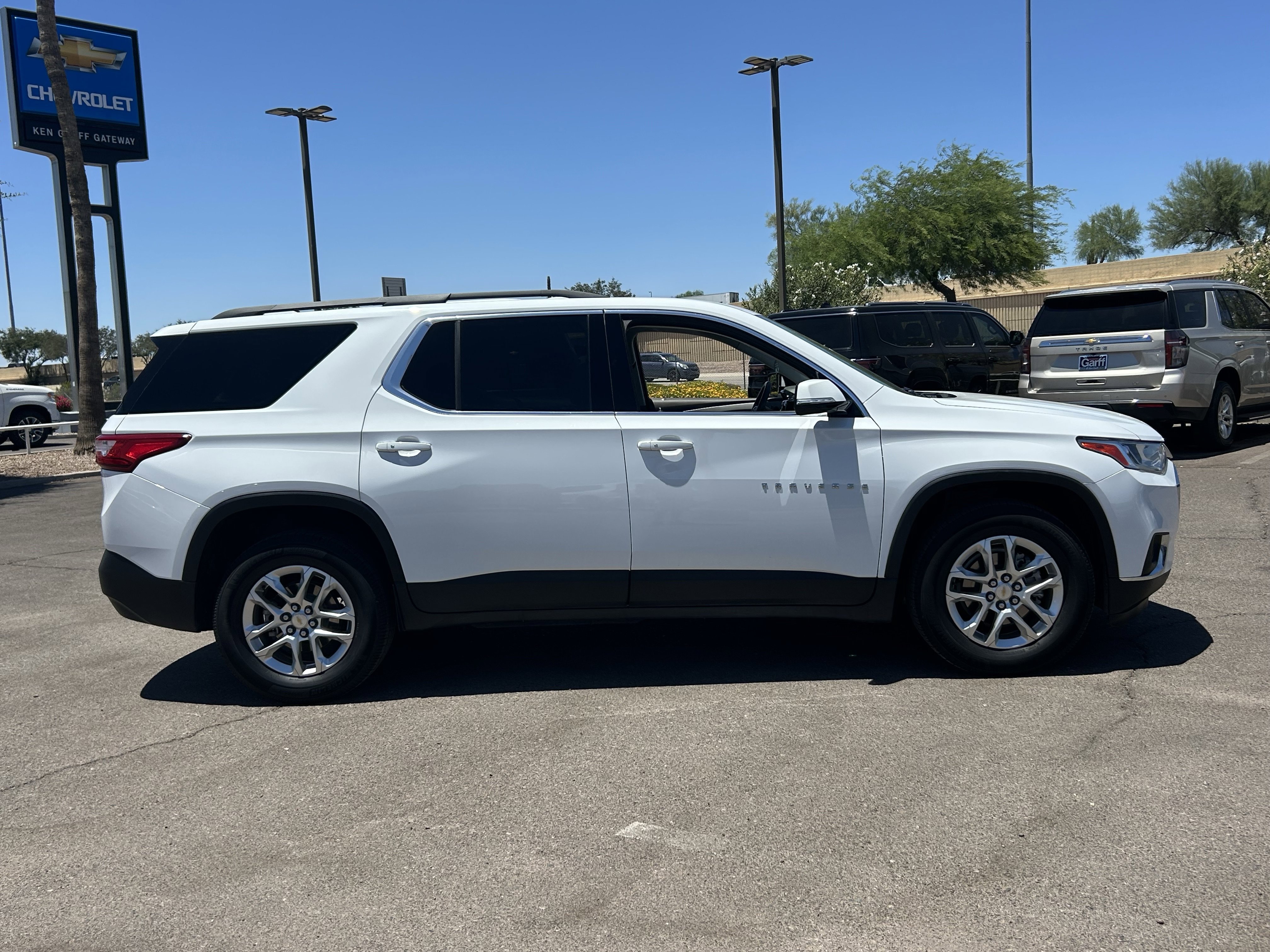 2020 Chevrolet Traverse 1LT - Photo 6