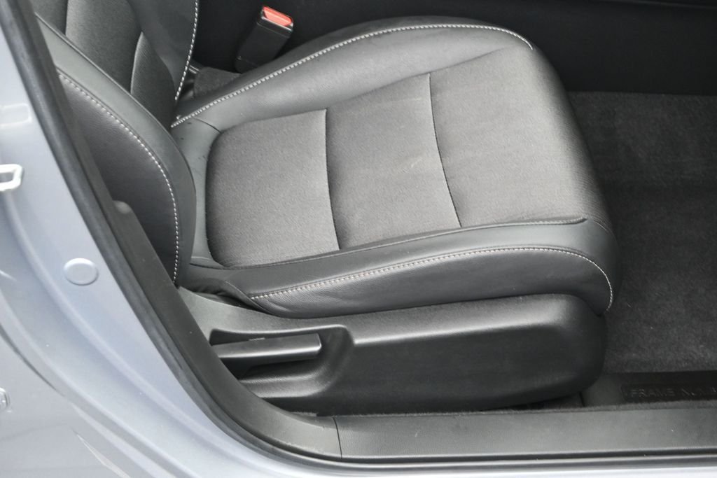 Used 2020  Honda Sport image 11