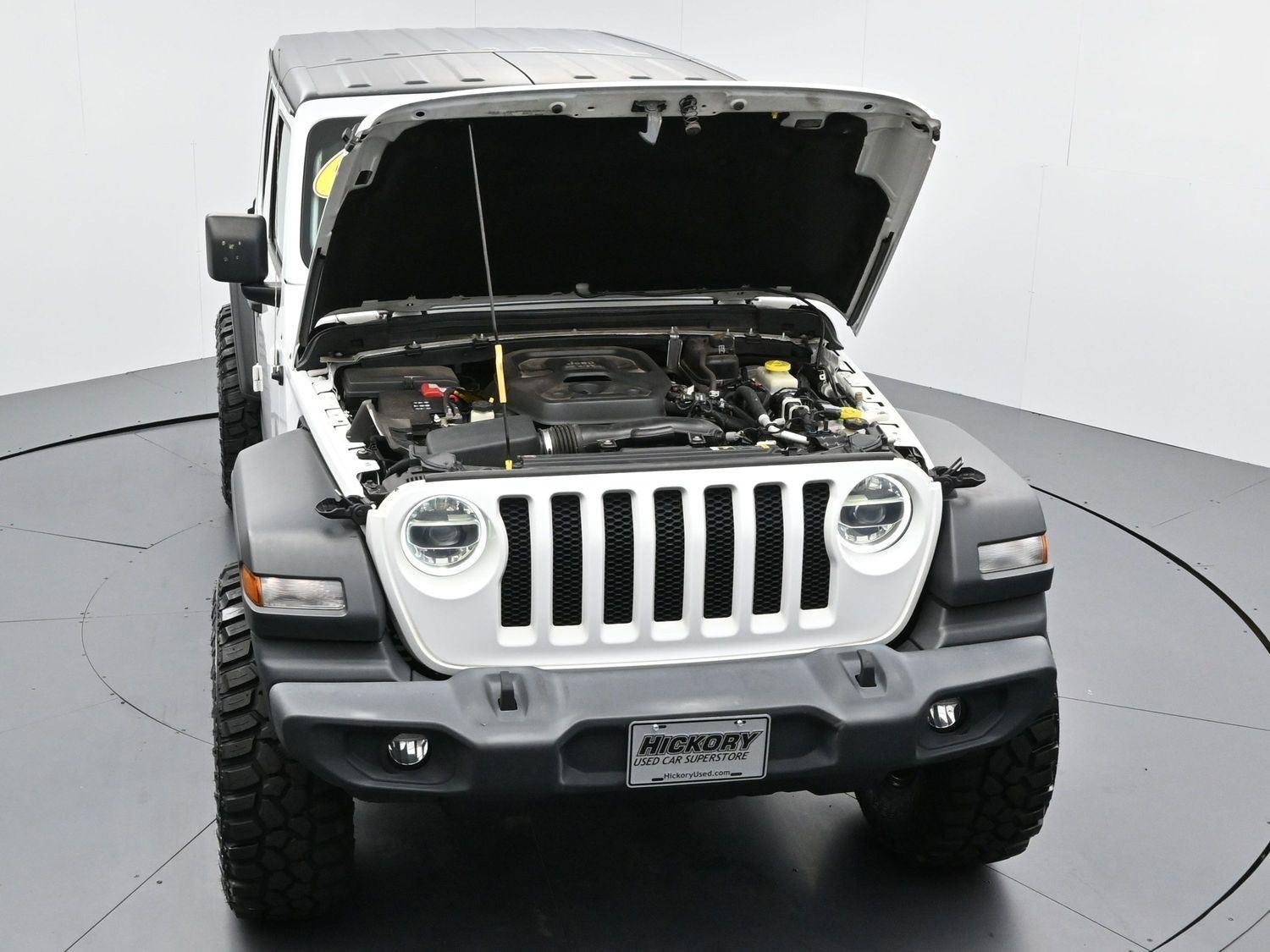 Used 2021 Bright White Clearcoat Jeep Unlimited Islander image 42