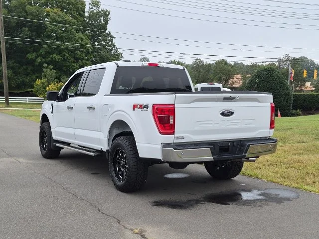 Used 2022 White Ford XLT image 11