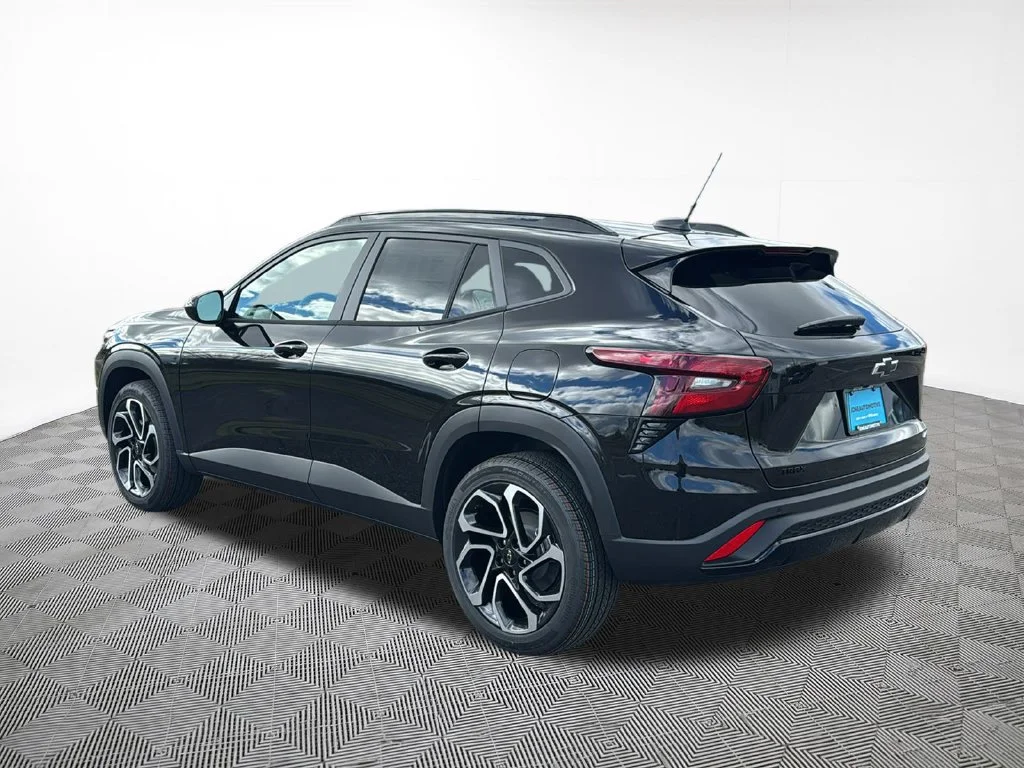 New 2026 Mosaic Black Metallic Chevrolet 2RS image 16
