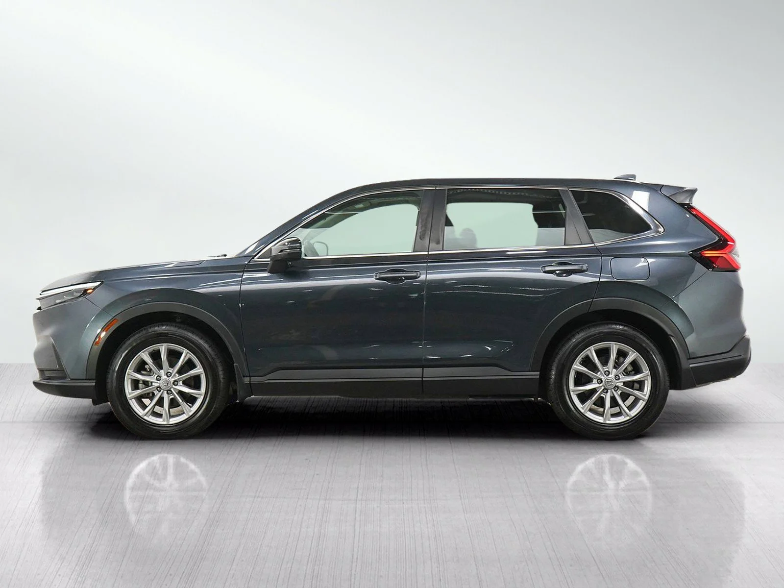 Used 2023 Honda CR-V EX with VIN 2HKRS4H42PH438614 for sale in Burnsville, Minnesota