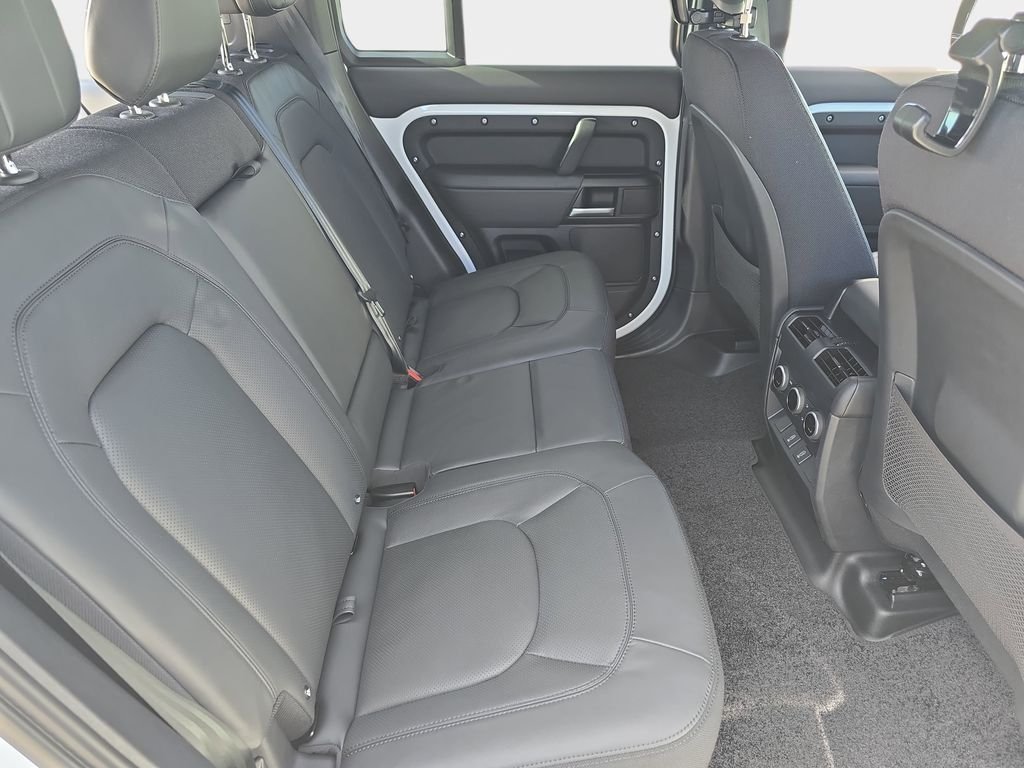 New 2026 Fuji White LAND ROVER V8 image 11