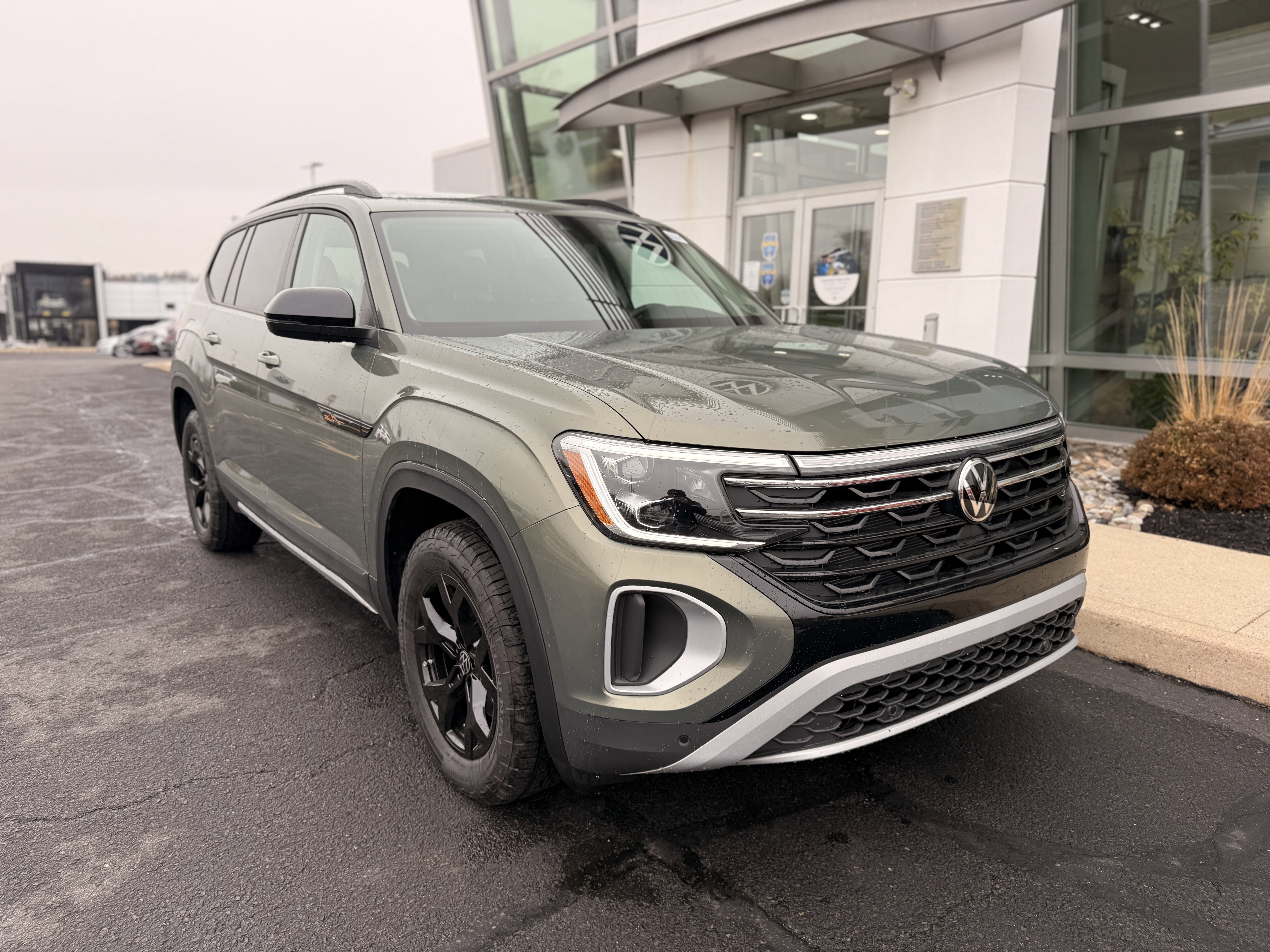 New 2026 Volkswagen Atlas 2.0T Peak Edition Sport Utility in