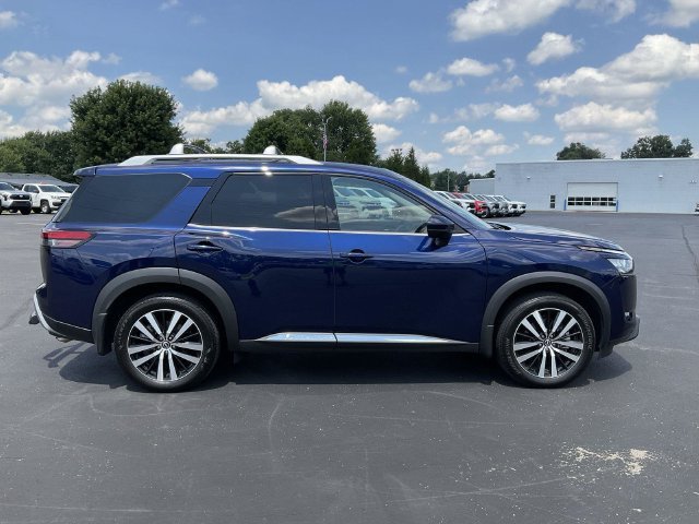 Used 2025 Blue Nissan Platinum image 5