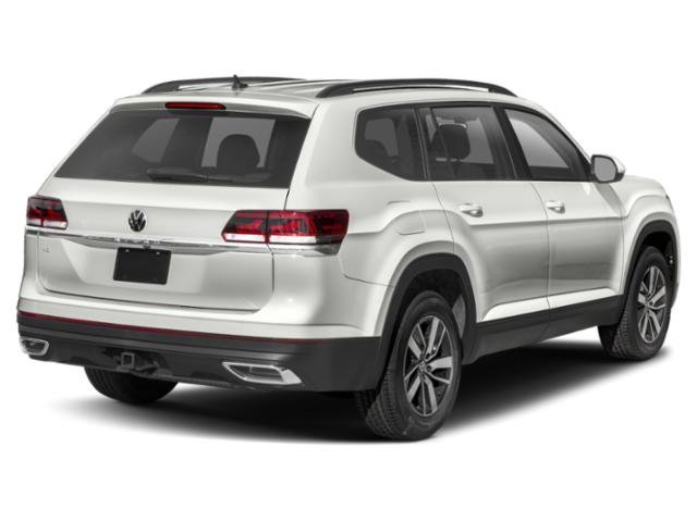 Used 2022 Silver Metallic Volkswagen 2.0T SE image 2