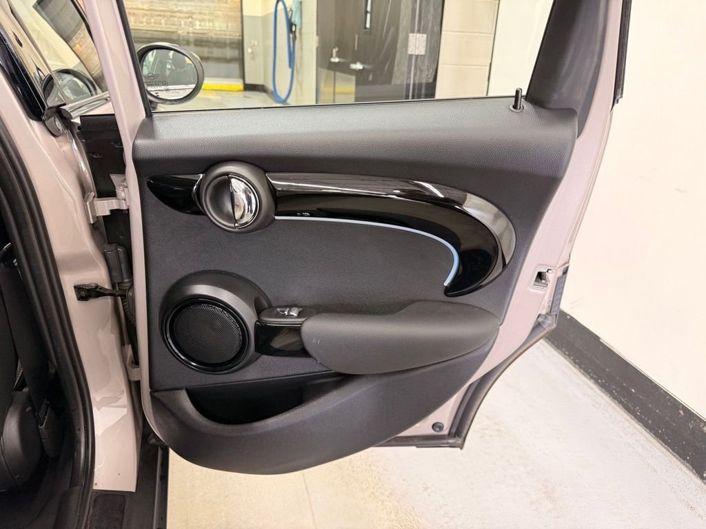 Certified Used 2024 Rooftop Grey metallic MINI  image 25