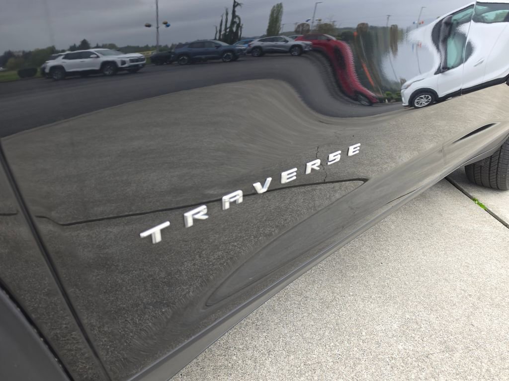 Used 2025 Mosaic Black Metallic Chevrolet LT image 34