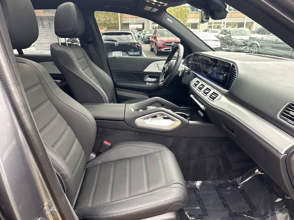 Certified Used 2025 Selenite Grey Metallic Mercedes-Benz GLE 580 image 12