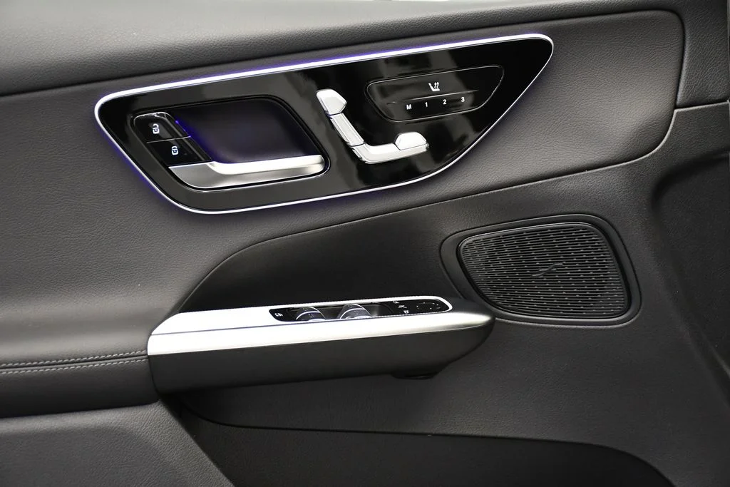 2026 Mercedes-Benz GLC Base - Photo 32