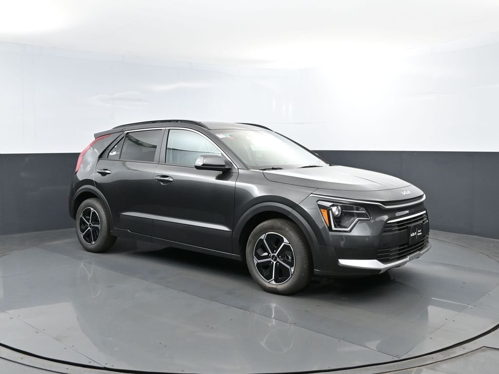 New 2026 Interstellar Gray Kia LX image 3