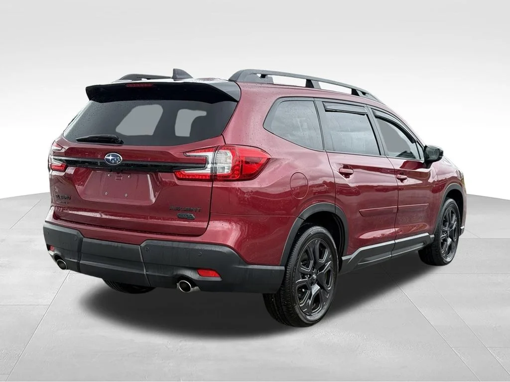 Used 2025 Red Subaru Onyx Edition image 24