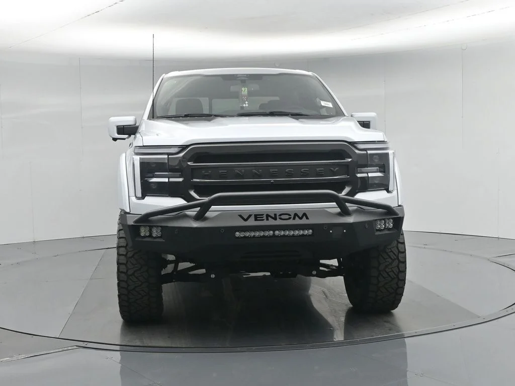 New 2025 White Ford Lariat image 57
