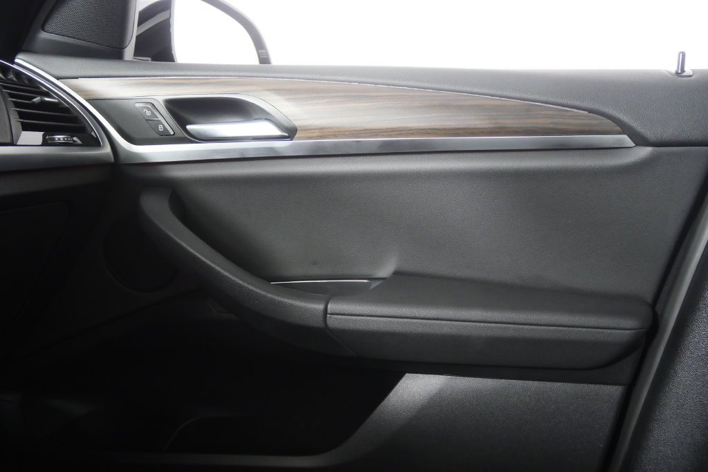 Used 2021 Dark Graphite Metallic BMW sDrive30i image 24