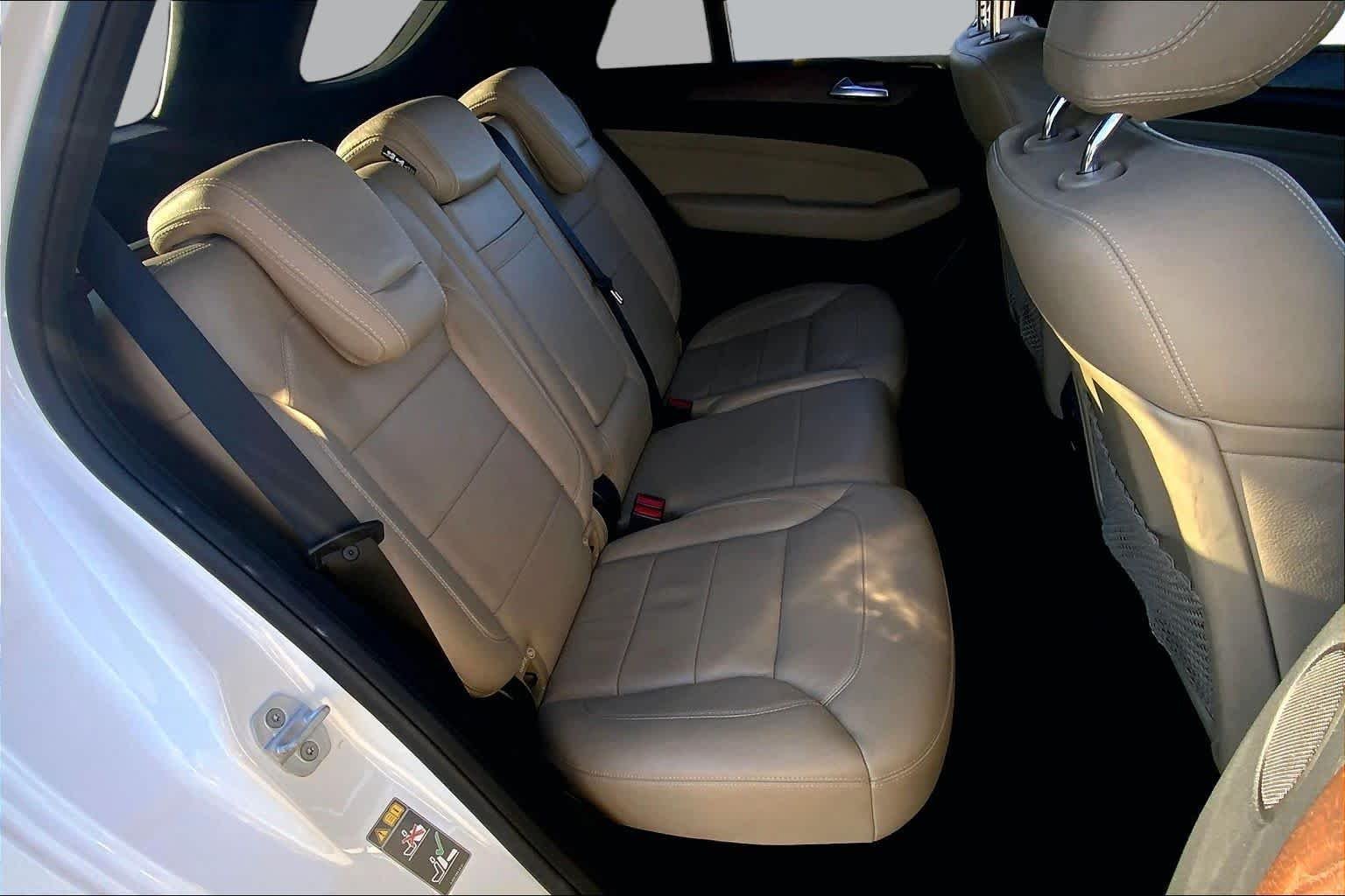 Used 2015 Polar White Mercedes-Benz ML 400 image 20