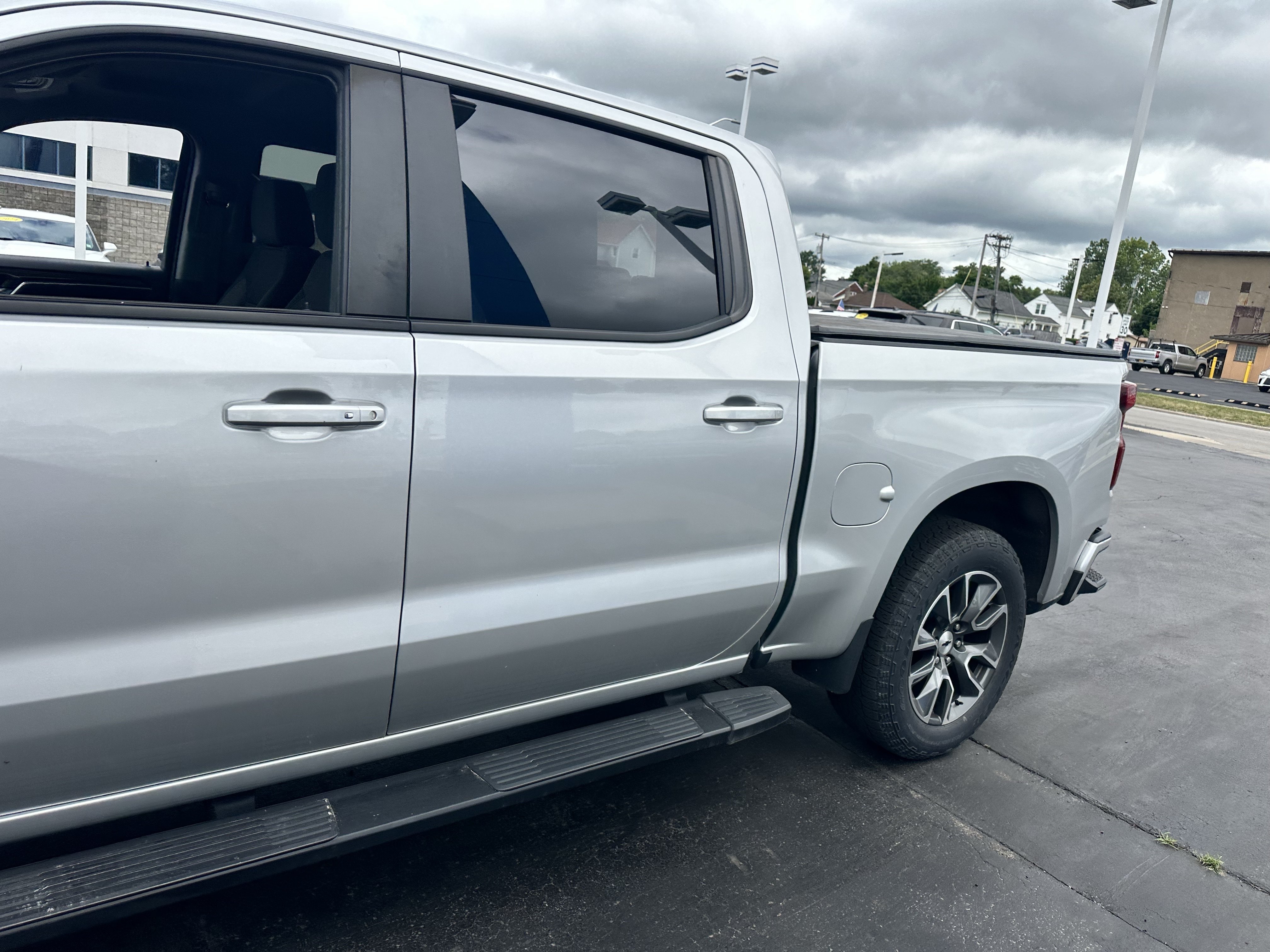 Used 2022 Silver Ice Metallic Chevrolet RST image 5