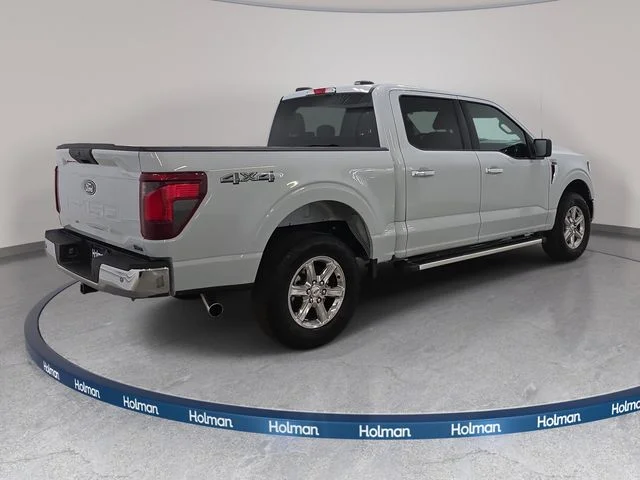 Certified Used 2025 White Metallic Ford XLT image 5