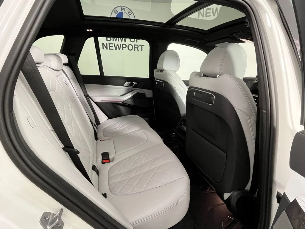 Certified Used 2025 Alpine White BMW xDrive40i image 23
