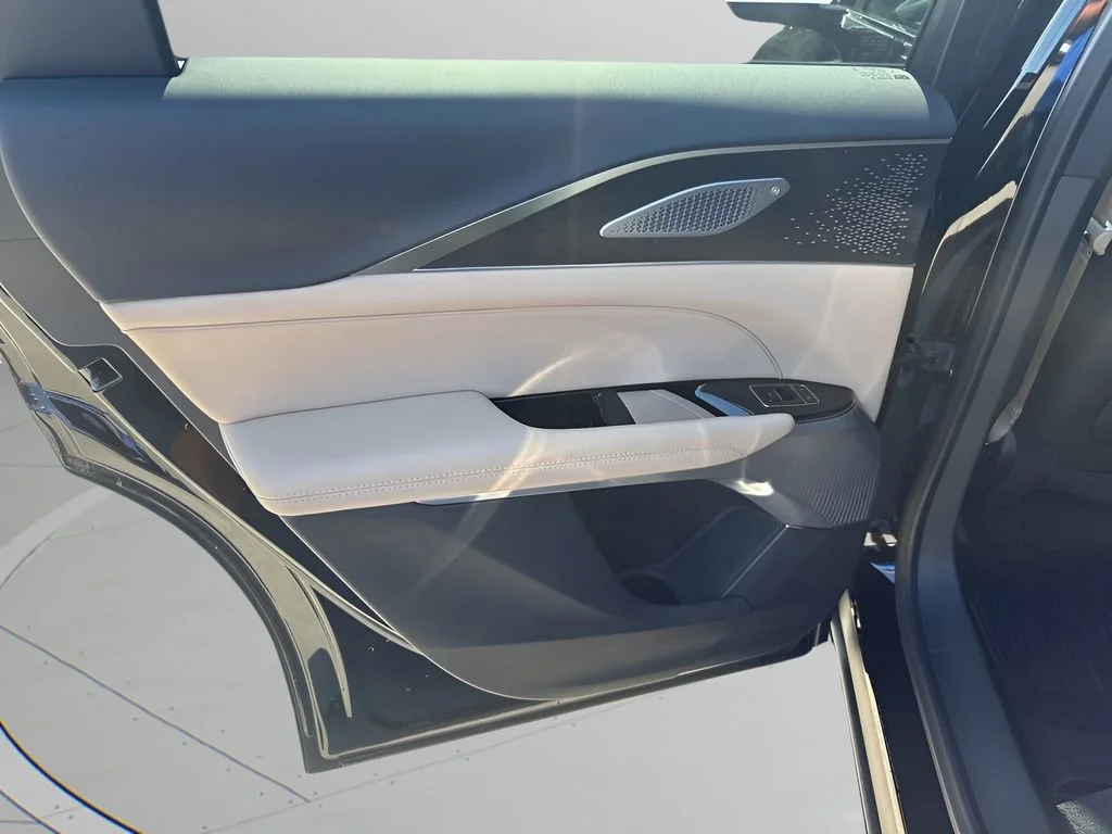 New 2026 Stellar Black Metallic Cadillac Signature Luxury image 34
