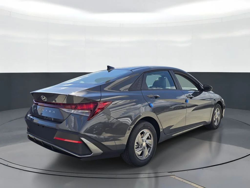 New 2026 Gray Hyundai SE image 3