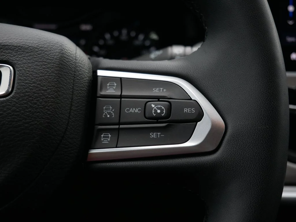 2025 Jeep Compass Limited - Photo 18